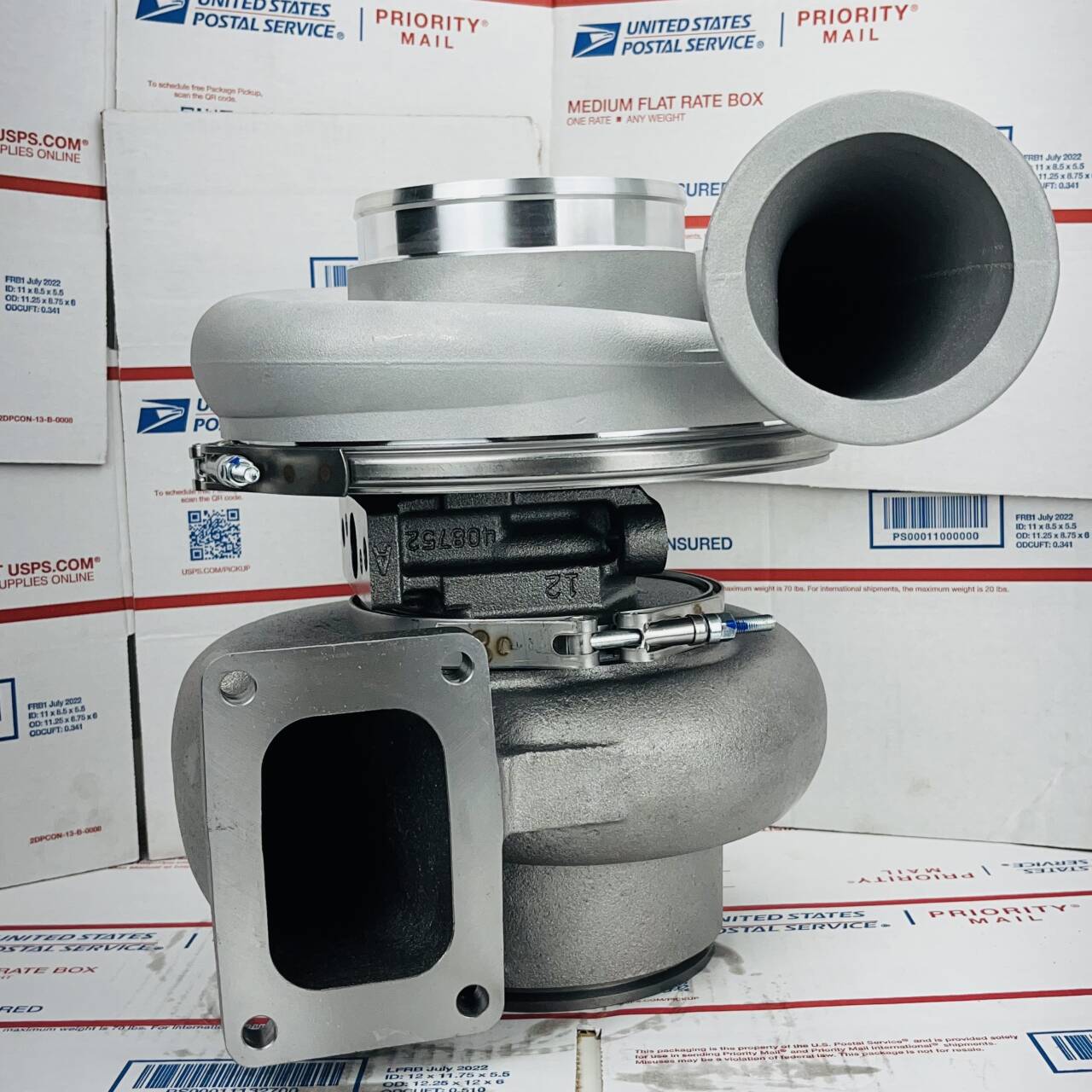TV8115 Turbo 465516-0002 8922946 465516-2 For Detroit Diesel Industrial 16V149T