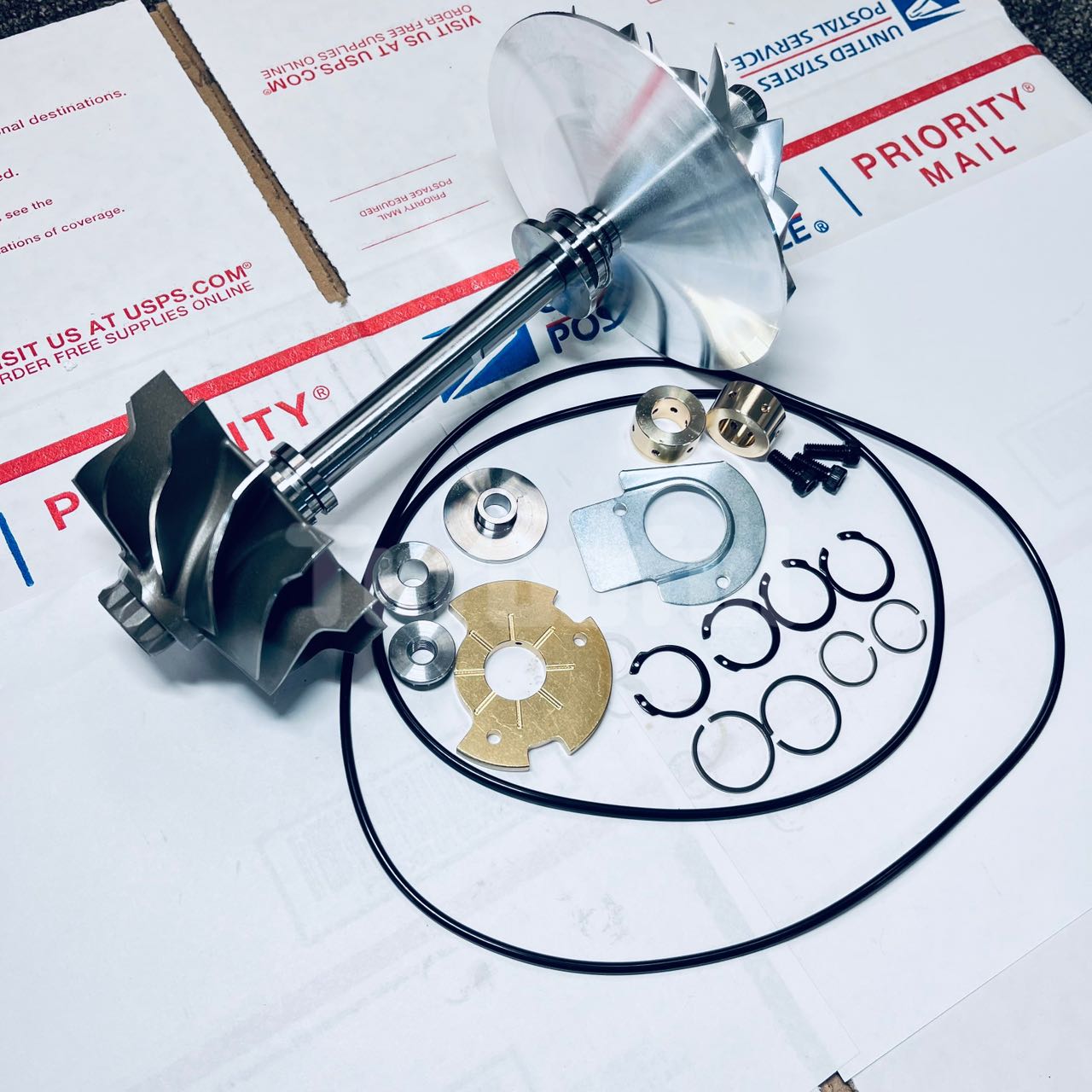 New Turbo Rebuild Kit Repair kit For HE551V HE561V for Cummins 4309078 ISX