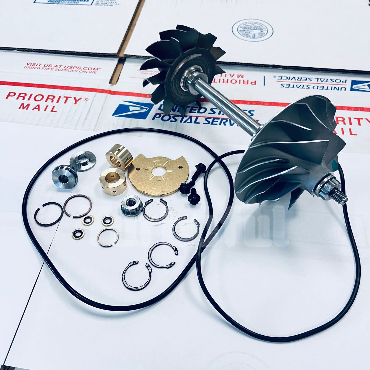 Rebuild kit Assembly Repair kit 4046943 HE531V HY55V for 2007- Iveco Truck