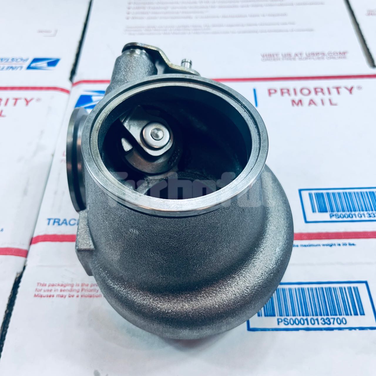 W/wastegate G25660 A/R 0.72 VBand Cast Iron Turbine Housing Reverse